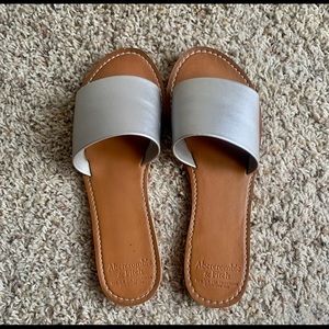 Abercrombie flip flops